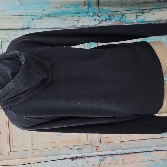 Athleta Pinnacle Criss Cross Hooded Sweatshirt - Picture 4 of 8